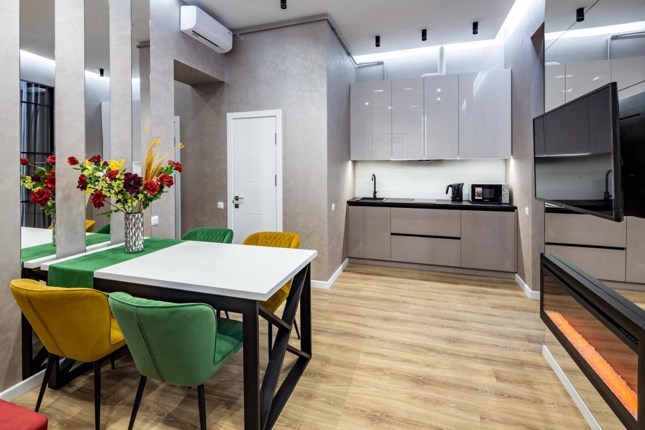 Alfa Apartments 3-кімнатна LUX-квартира у центрі Львова Экстерьер фото