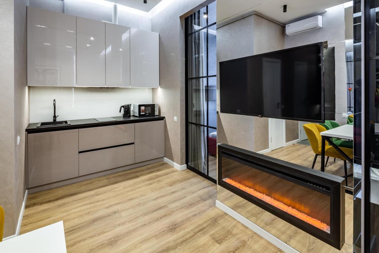 Alfa Apartments 3-кімнатна LUX-квартира у центрі Львова Экстерьер фото
