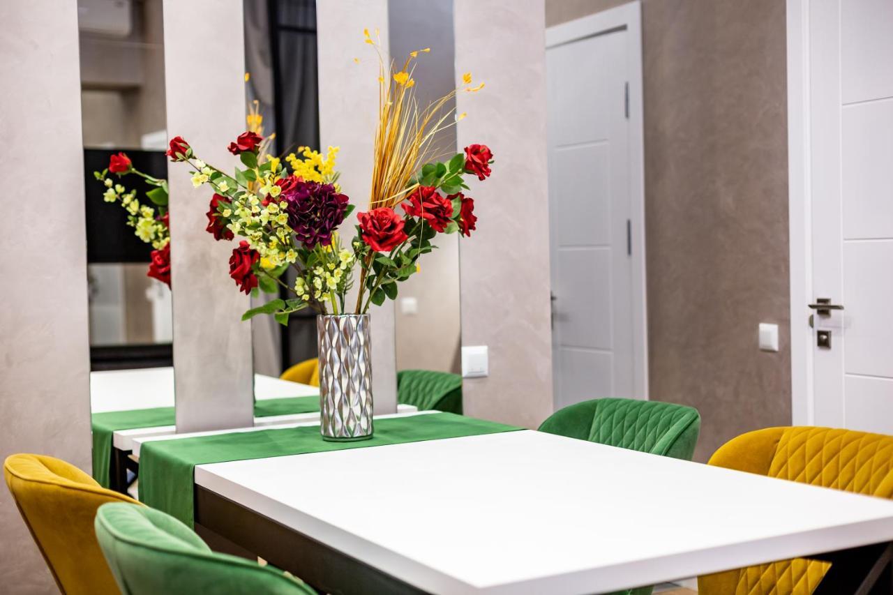 Alfa Apartments 3-кімнатна LUX-квартира у центрі Львова Экстерьер фото